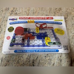 Snap Circuits Jr. with over 30 parts - lights and sound electronics toy complete